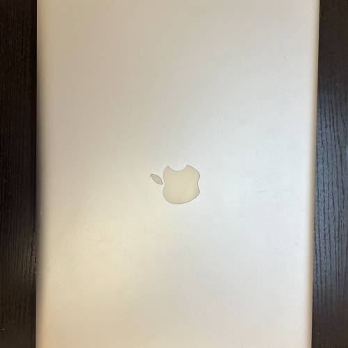 Macbook pro 2011 17” 2TB (over 90% new)
