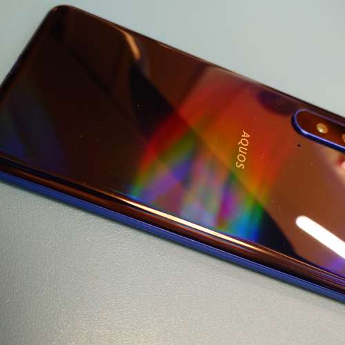 Sharp Aquos R5G 幻彩藍 99%新