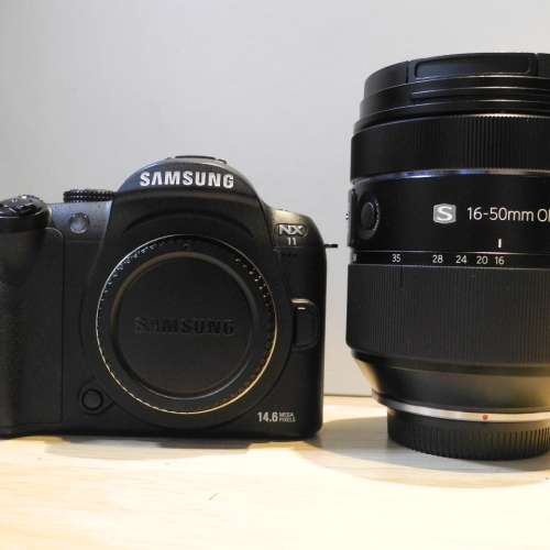 Samsung NX11 + AF16-50mmF2-2.8 OIS  lens