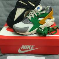 Nike AIR HUARACHE RUN SE