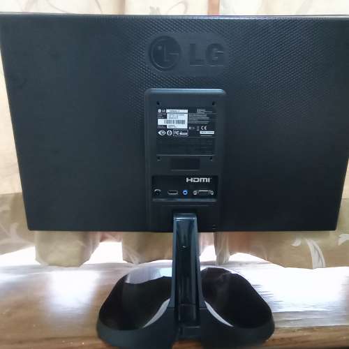LG 22MP55 21.5“ mon