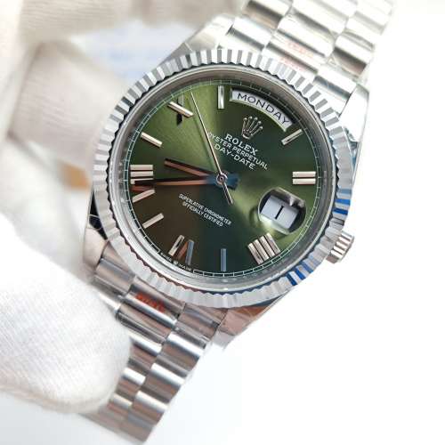 DayDate 228349 40mm Green Dial Roman Markers Fluted Bezel watch