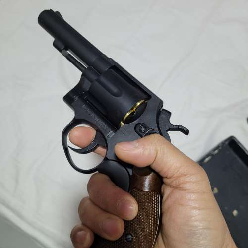 氣槍 1比1 左輪手槍BB Gun HG-131 Airsoft. Made in Taiwan  Full Metal