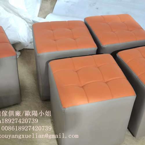 高端bar椅子訂製、咕臣櫈、骰子櫈、實木軟包矮凳子、傢俱細櫈、食肆細櫈、茶餐廳傢...