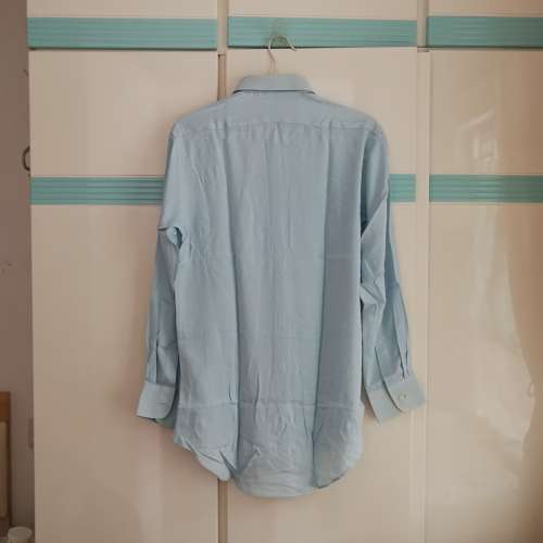 GOBI &middot; Brandnew Light Blue Shirt ~ 全新淺藍色恤衫