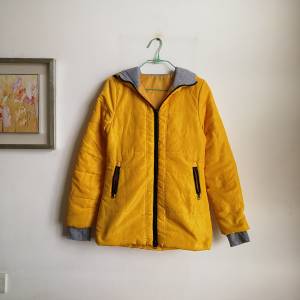 Yellow Jacket · 黃色外套