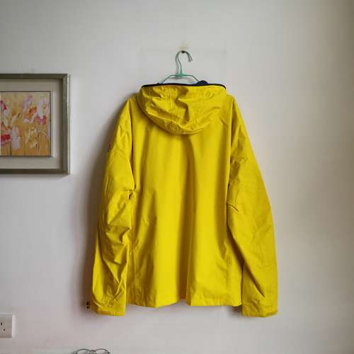 Yellow Jacket &middot; 黃色外套