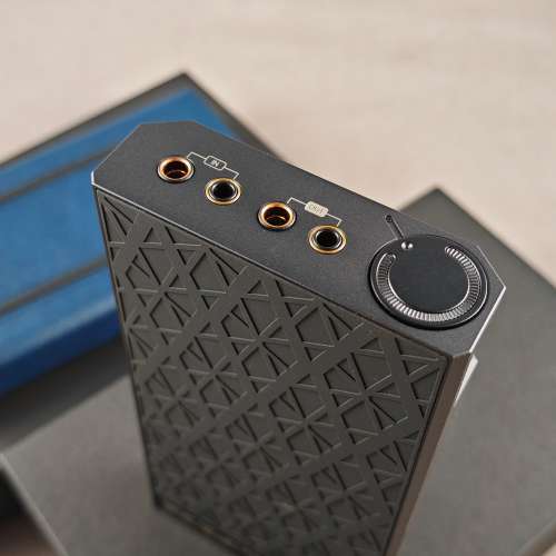 Astell&Kern AK PA10連皮套