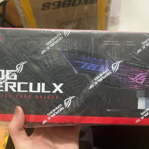 ROG華碩顯卡支架