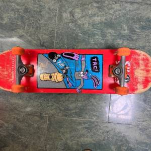 新淨全正常 滑板 踩板 適合新手老手 skateboard suitable for newbies  正常100% 可試