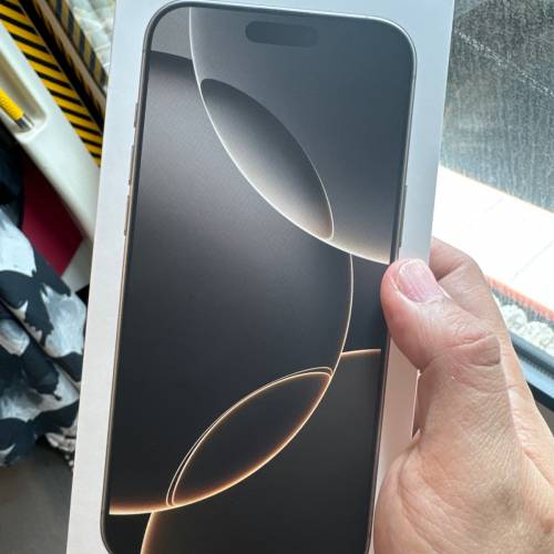 全新行貨 iphone 16 pro max 原色 512 GB
