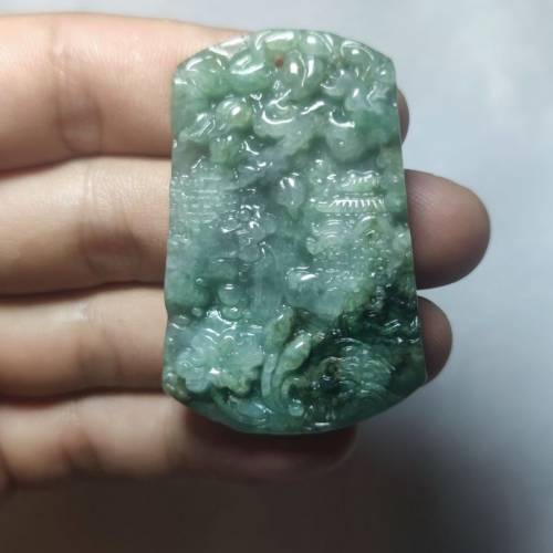 天然翡翠 飄花綠山水牌吊墜
