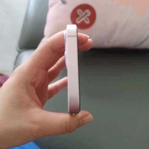 Apple iPhone 13 512G  5G 功能全部正常運作，電池效能91 %，電池良好，已貼貴價玻...