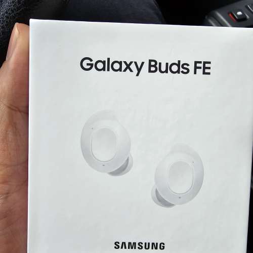 samaung galaxy buds FE