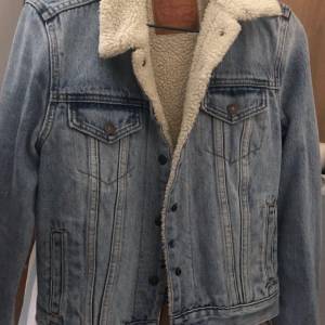 Levi’s Denim Jacket woman  levis 牛仔羊羔毛外套女