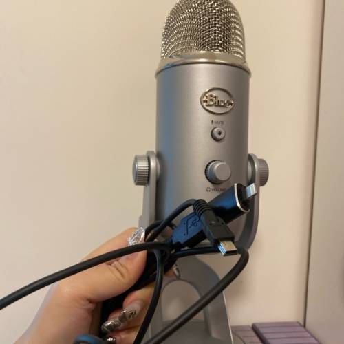 Blue USB yeti mic microphone