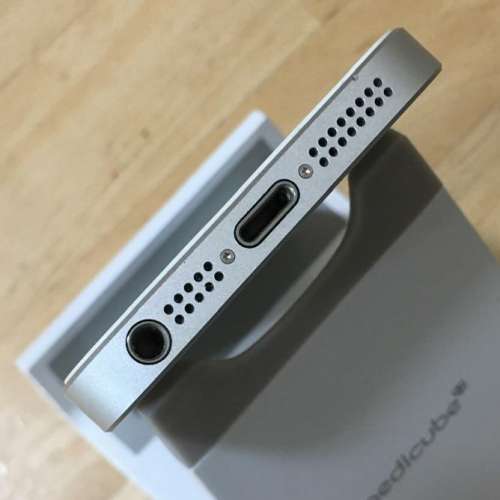 iphone SE 一代, 太空灰色 32G ROM, 100% 電