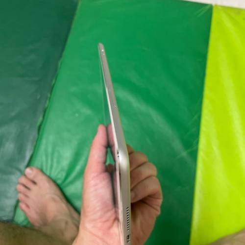 ipad mini 4 sim card +wifi 128G