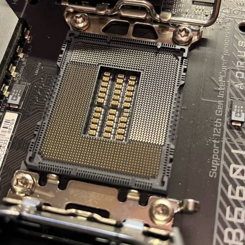 GIGABYTE B660I AORUS PRO DDR4