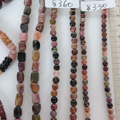 碧茜寶石珠串/手串， 單款價錢如照片列出，兩款以上八折，全部六款七折。No.22.9.24