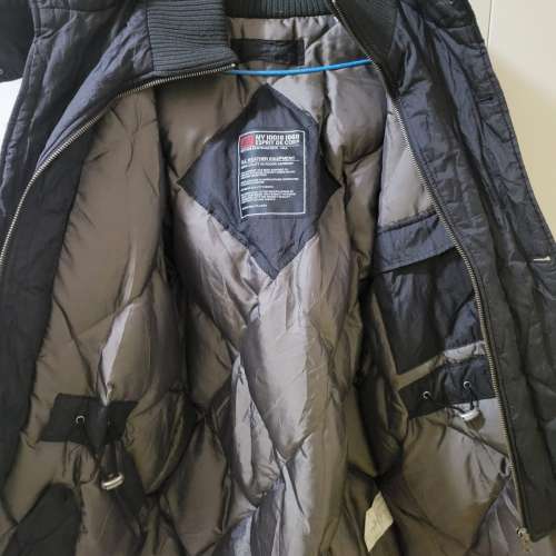 Esprit 黑色羽絨褸