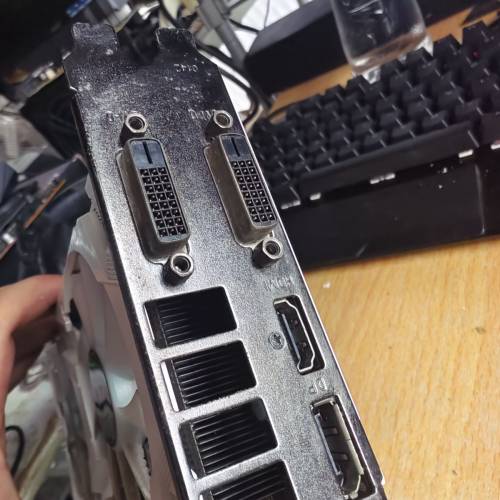 GTX1060 6G 白正常使用，已清理乾淨，更換導熱硅脂