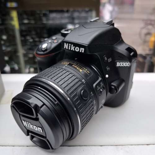 NIKON D5300 + AF-S 18-55MM   NIKON D3000 + AF-S 18-55MM