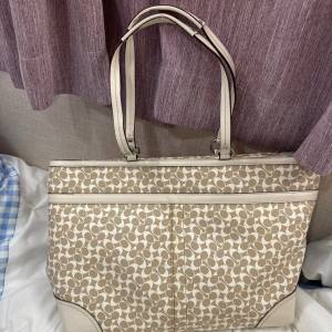 正版真貨 Original Authentic Coach handbag 大托特包 粉紅色 金色 白色 有配斜揹...