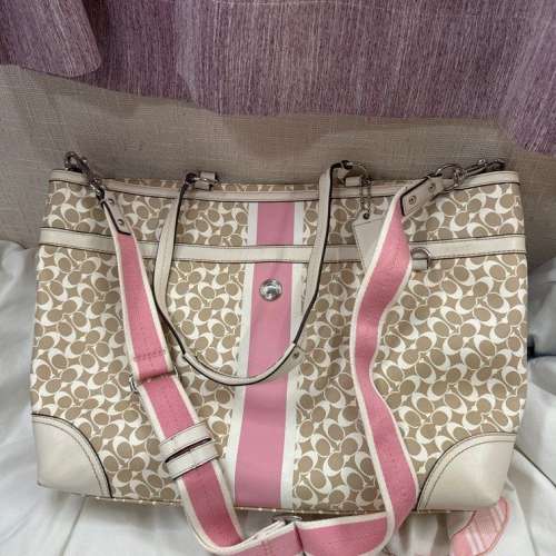 正版真貨 Original Authentic Coach handbag 大托特包 粉紅色 金色 白色 有配斜揹...