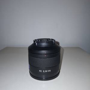 Sony FE 35mm f2 8 ZA Zeiss Sonnar T*, 95%+++, $2100, 不議價