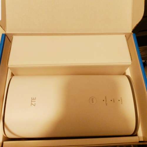 ZTE MC888 PRO 5G ROUTER 5G寬頻