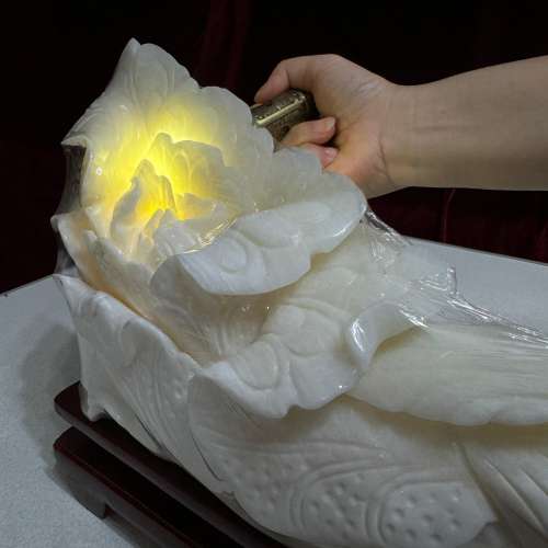 全新硨磲大白菜擺件連底座