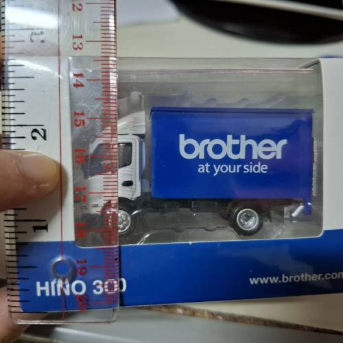 Brother HINO 300迷你貨車（適合車仔迷收藏）