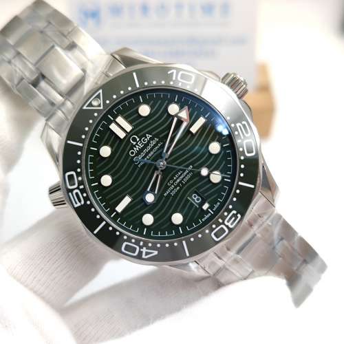 Seamaster Diver 300M SS Green Ceramic Green Dial watch