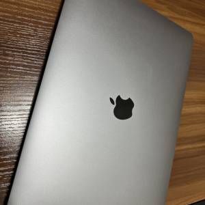 MacBook Pro 2022, 13.3 inches, M2, 512GB SSD