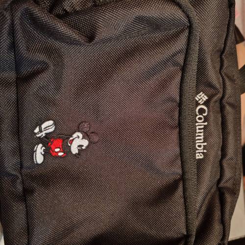 Columbia x Disneyland斜揹袋