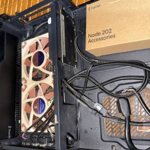 Fractal Design Node 202 Mini ITX Case + 全新Noctua NF-A12x15 PWM 2個