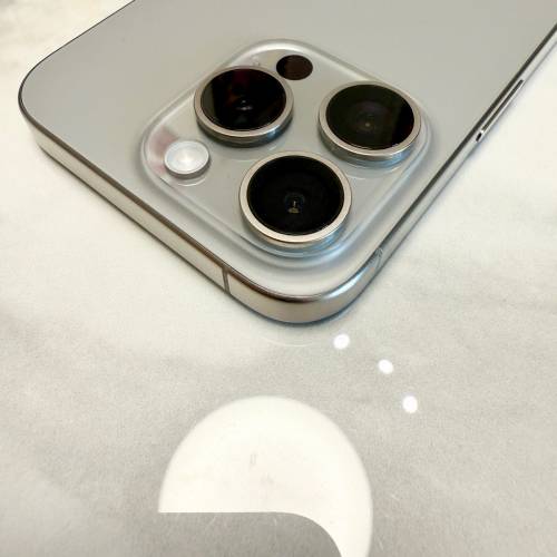 Apple iPhone 15 Pro 1tb 原色鈦金屬 (Natural Titanium)