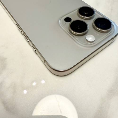 Apple iPhone 15 Pro 1tb 原色鈦金屬 (Natural Titanium)