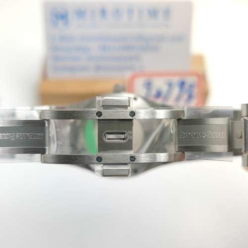 Lady Royal Oak 33mm SS Black Dial watch