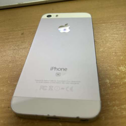 Iphone SE 128G 1手港行