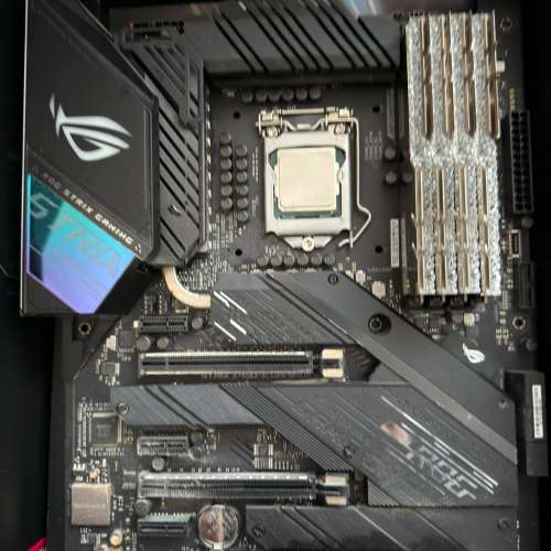 Asus Z490 ROG Strix Gaming E +I9-10900KF + DDR4 -3600 8GBx4