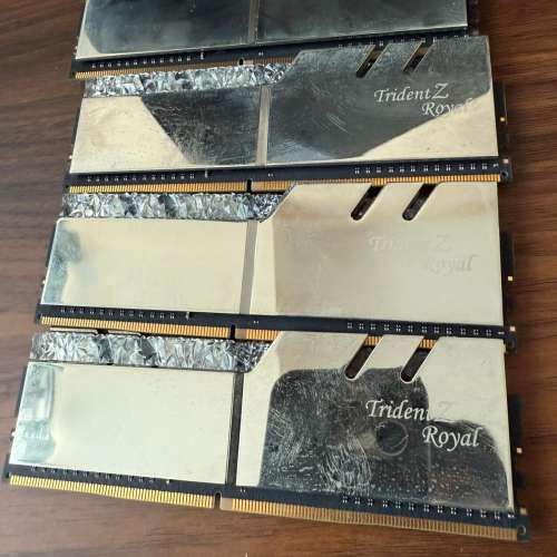 Asus Z490 ROG Strix Gaming E +I9-10900KF + DDR4 -3600 8GBx4