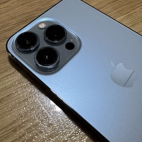 iphone 13pro 藍色 256GB有盒跟埋原裝新線$3500 不議