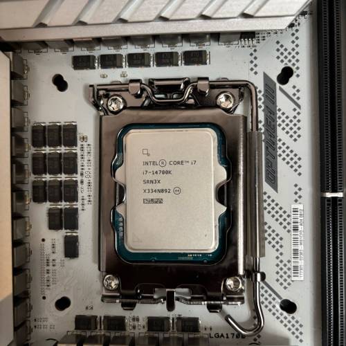 14700k Asus z790 apex