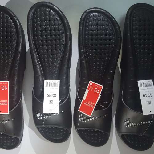 Nike膠拖鞋，10號碼三對