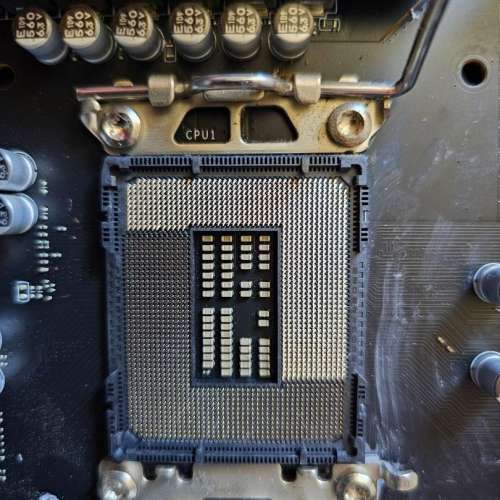 MSI MAG B660 TOMAHAWK WIFI (DDR4) LGA 1700 / Intel CPU