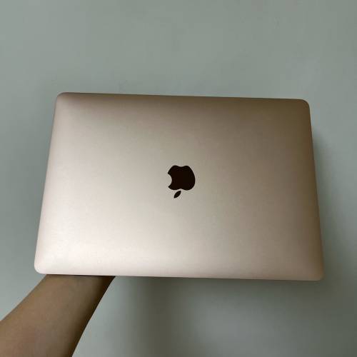 原裝MacBook M1 13” 8+256GB 電池>90% 外殻完好無缺 沒有花紋
