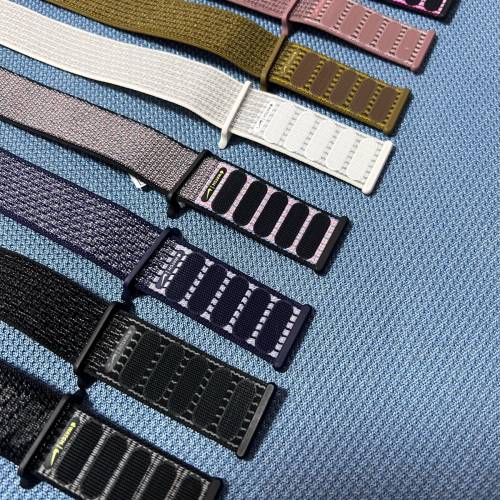 100% 全新絕版原裝Apple Watch Nike亮粉紅色/煙紫色/橄欖色/雪峰白色/淺 灰色/心動...