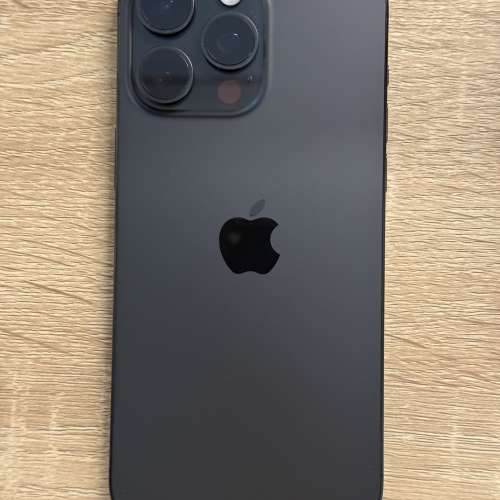 iPhone 15pro max 512 黑色港行